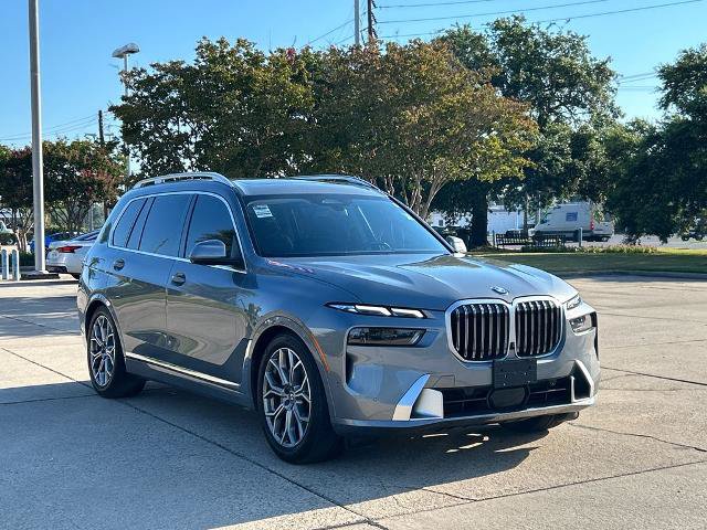 Used 2025 BMW X7 xDrive40i AWD/4WD image 9