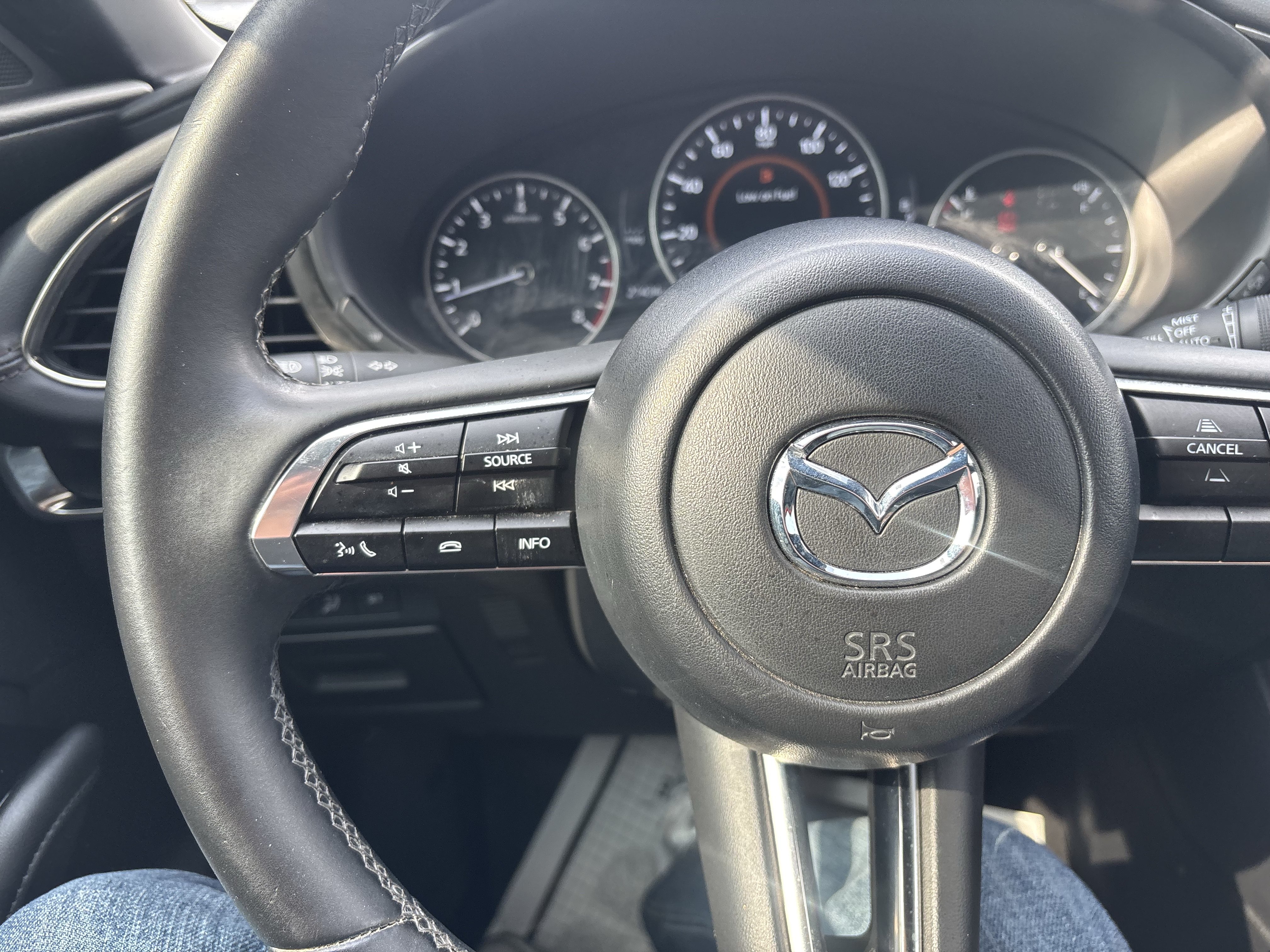 Used 2024 MAZDA MAZDA3 s FWD image 30