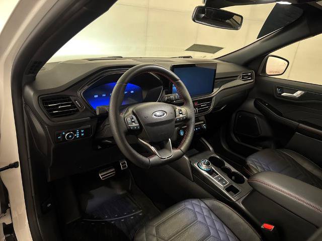 Certified 2024 Ford Escape ST-Line Elite w/ Premium Technology Package AWD/4WD image 16