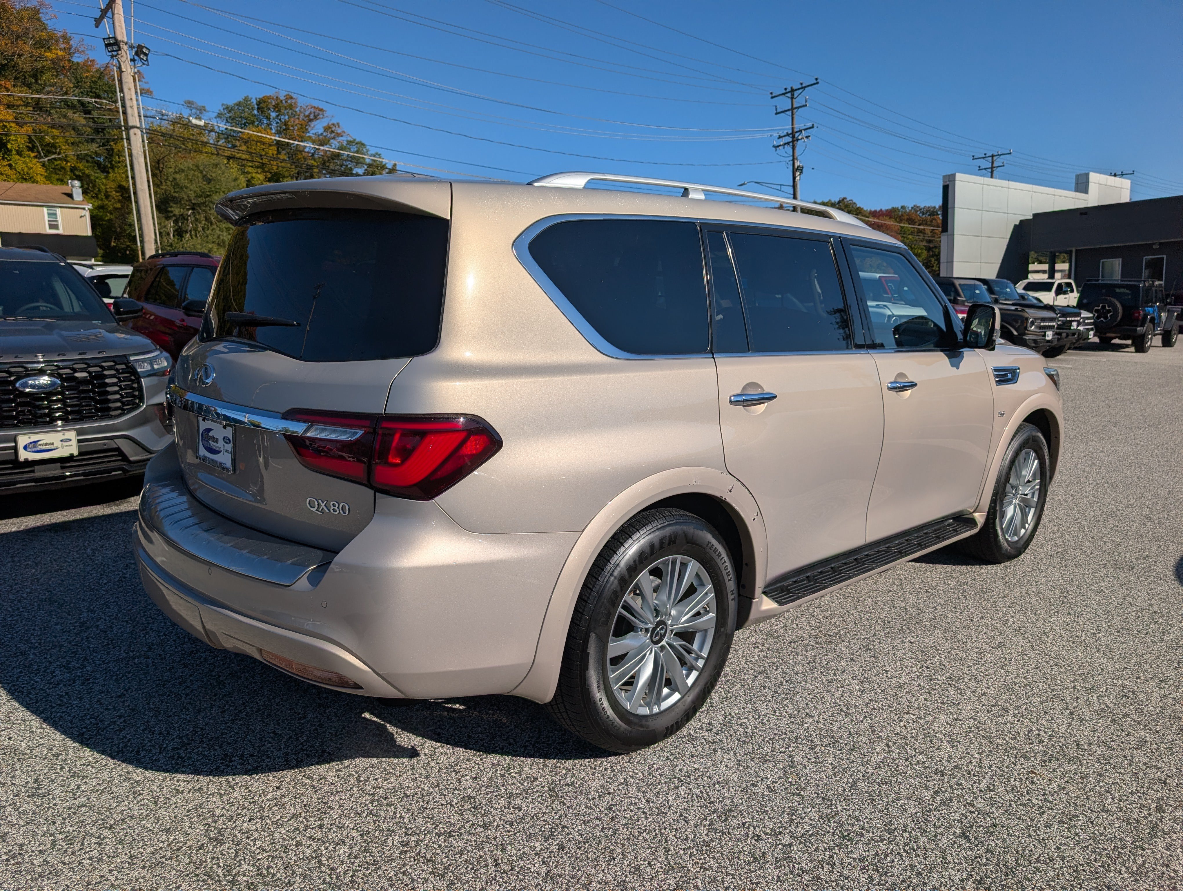 Used 2019 INFINITI QX80 Luxe w/ Proassist Package AWD/4WD image 7
