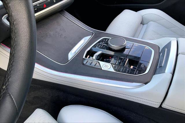 Used 2024 BMW X5 sDrive40i w/ Parking Assistance Package image 16