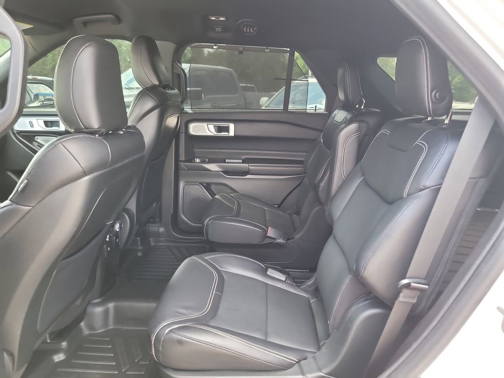 Certified 2020 Ford Explorer ST w/ Premium Technology Package image 11