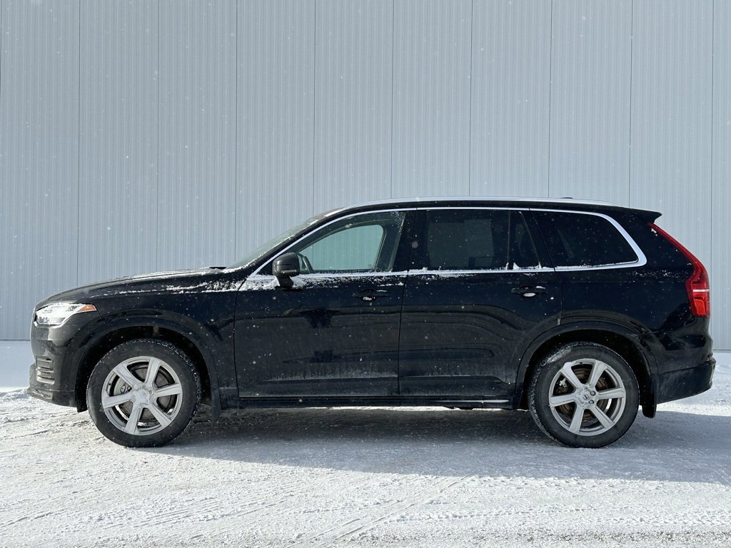 Used 2023 Volvo XC90 B5 Core w/ Protection Package Premier image 5