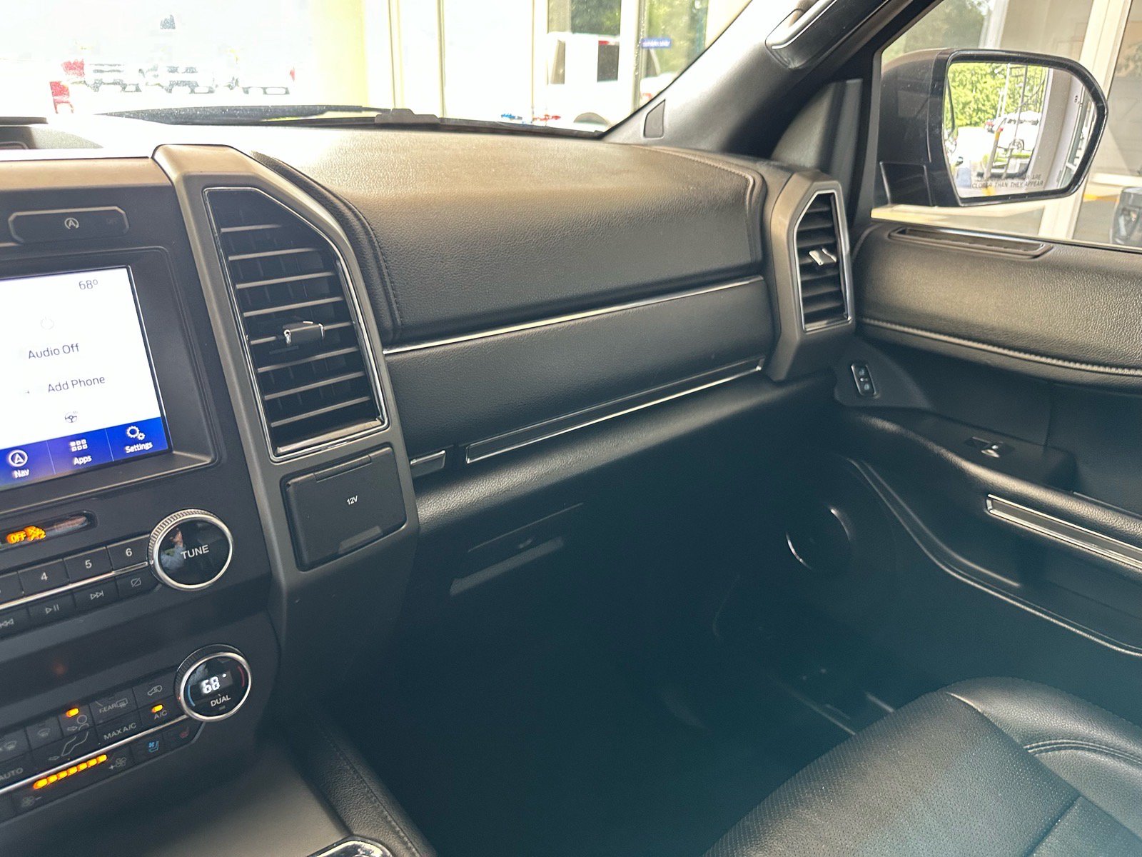 Certified 2020 Ford Expedition XLT w/ Equipment Group 202A AWD/4WD image 38