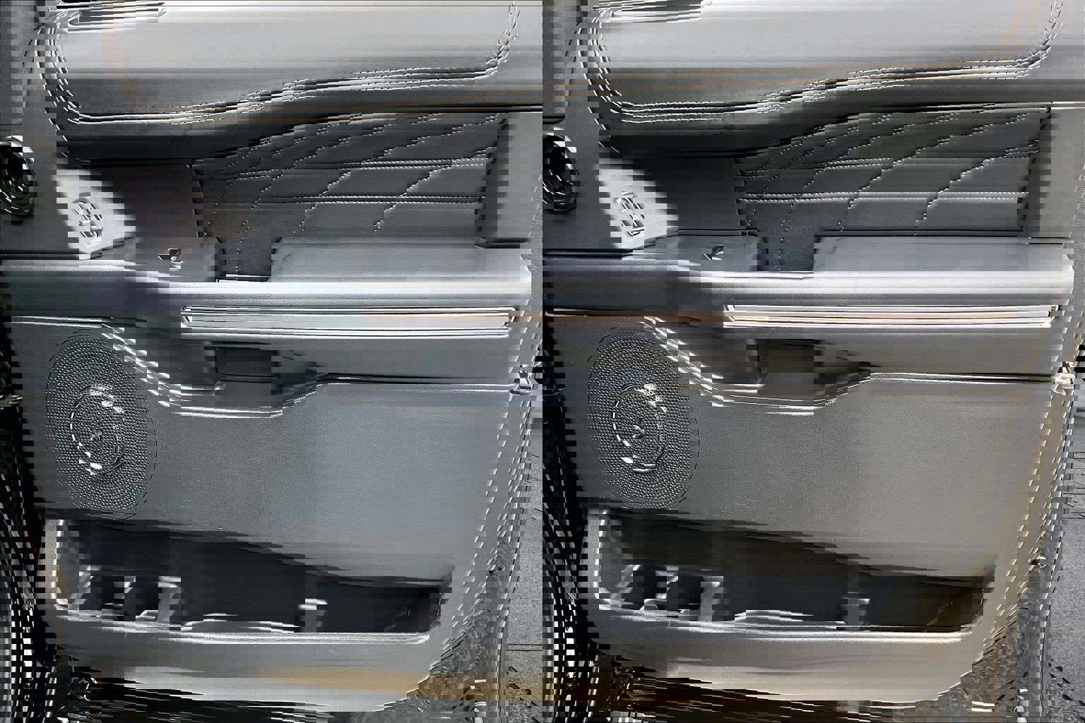 Certified 2022 Ford Expedition Platinum image 19