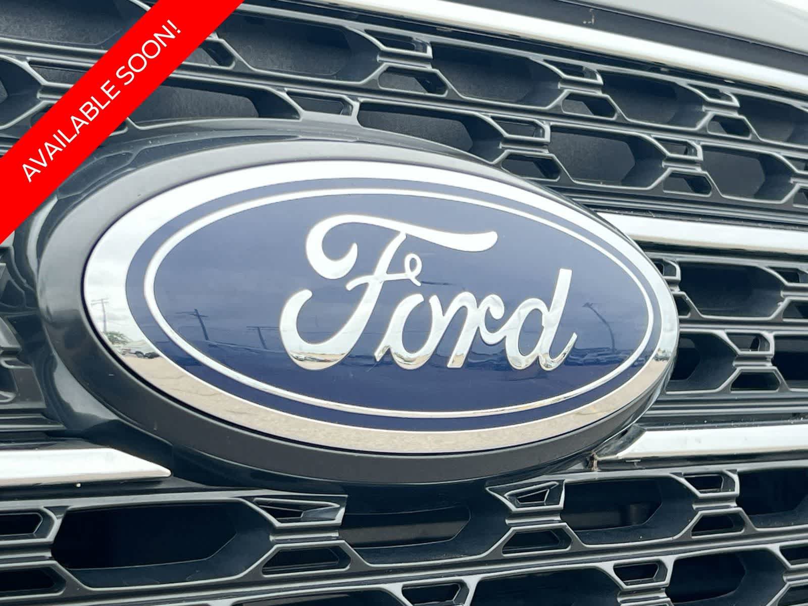 Certified 2022 Ford Explorer XLT w/ Equipment Group 202A AWD/4WD image 13