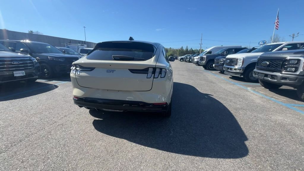 Certified 2025 Ford Mustang Mach-E GT AWD/4WD image 18