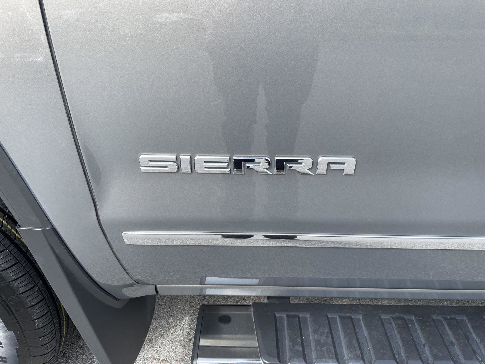 Used 2017 GMC Sierra 1500 SLT AWD/4WD image 36