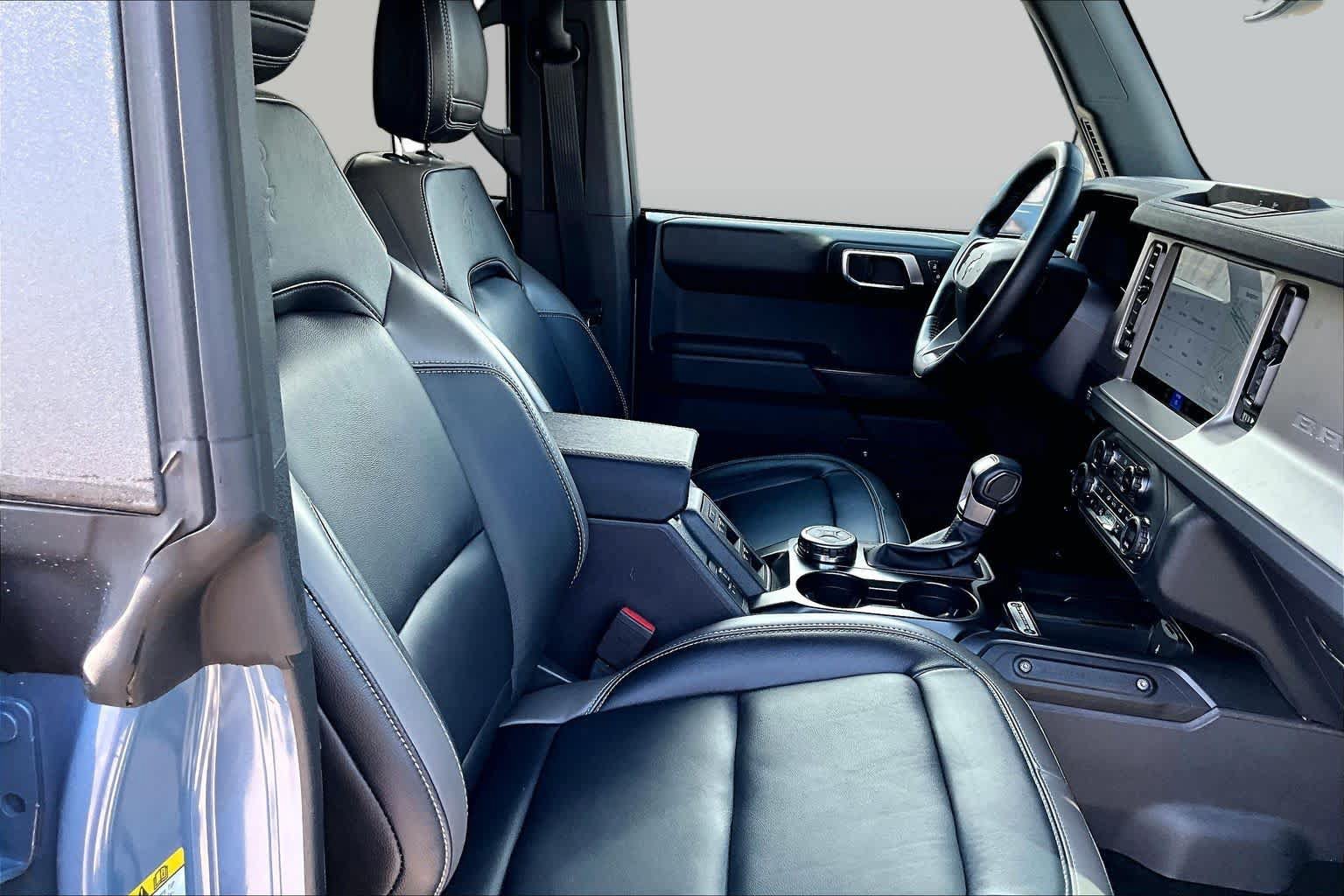 Certified 2025 Ford Bronco Outer Banks AWD/4WD image 11