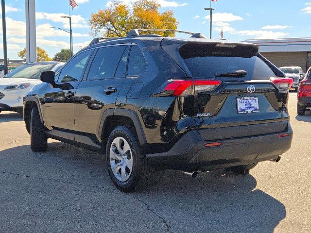 Used 2019 Toyota RAV4 LE image 14