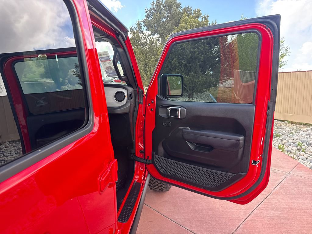 Used 2025 Jeep Wrangler Unlimited Sport AWD/4WD image 29