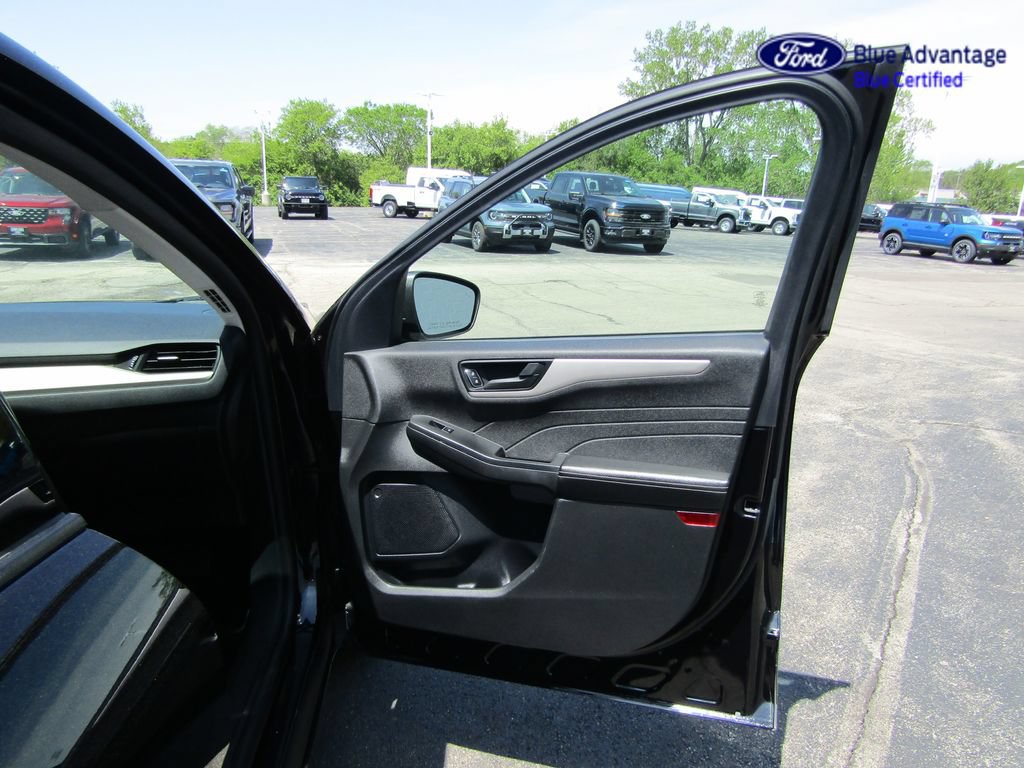 Certified 2022 Ford Escape SE w/ Convenience Package FWD image 38