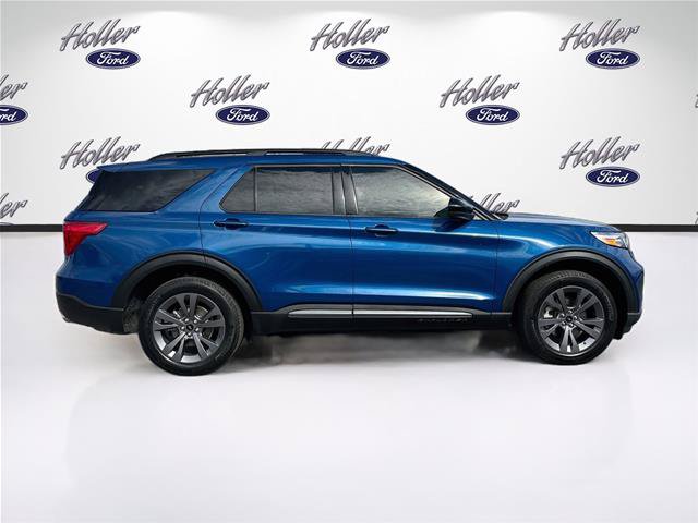 Certified 2022 Ford Explorer XLT w/ Equipment Group 202A AWD/4WD image 9
