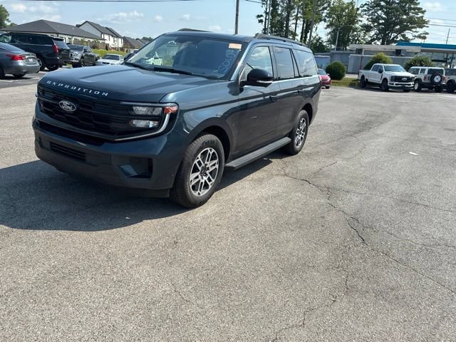 Certified 2025 Ford Expedition Active RWD image 11