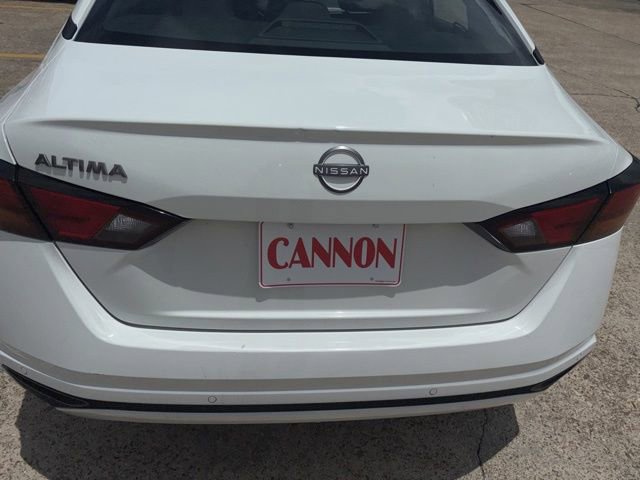 Used 2025 Nissan Altima 2.5 SV FWD image 9