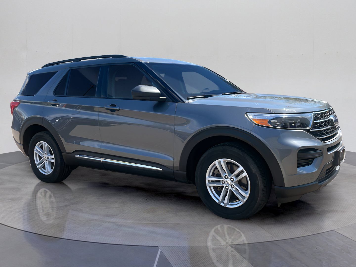 Certified 2023 Ford Explorer XLT AWD/4WD image 10