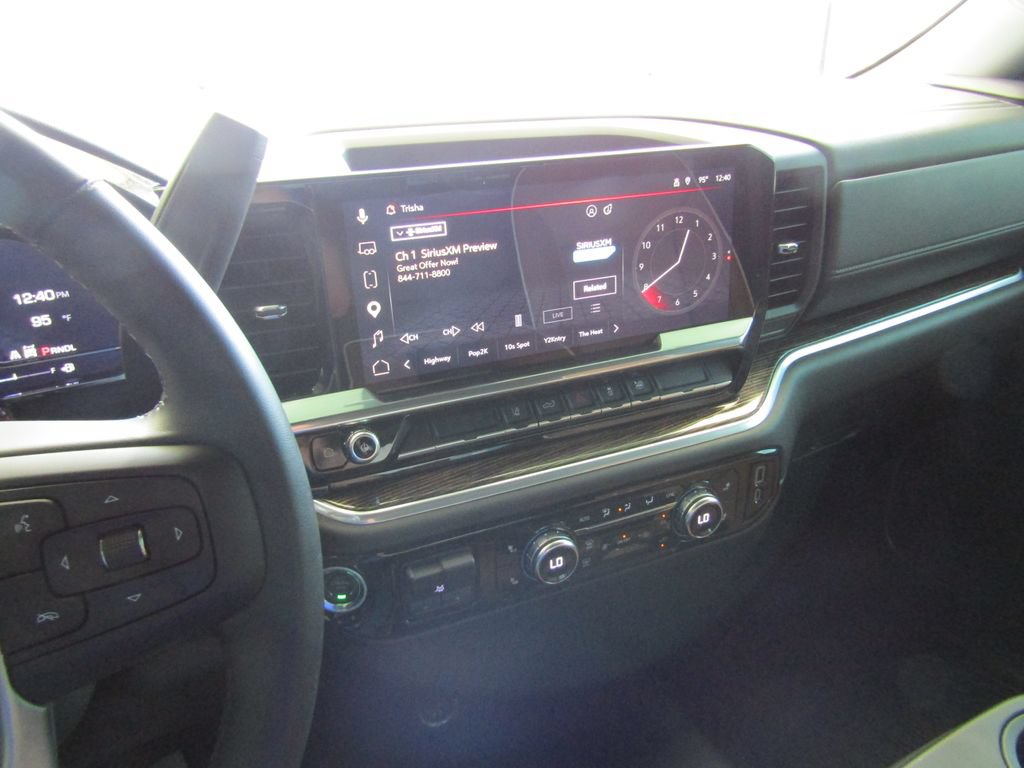 Used 2025 GMC Sierra 2500 SLE w/ SLE Value Package; AWD/4WD image 28