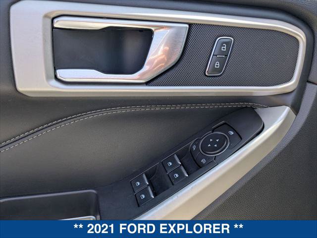 Certified 2021 Ford Explorer XLT w/ Equipment Group 202A RWD image 10