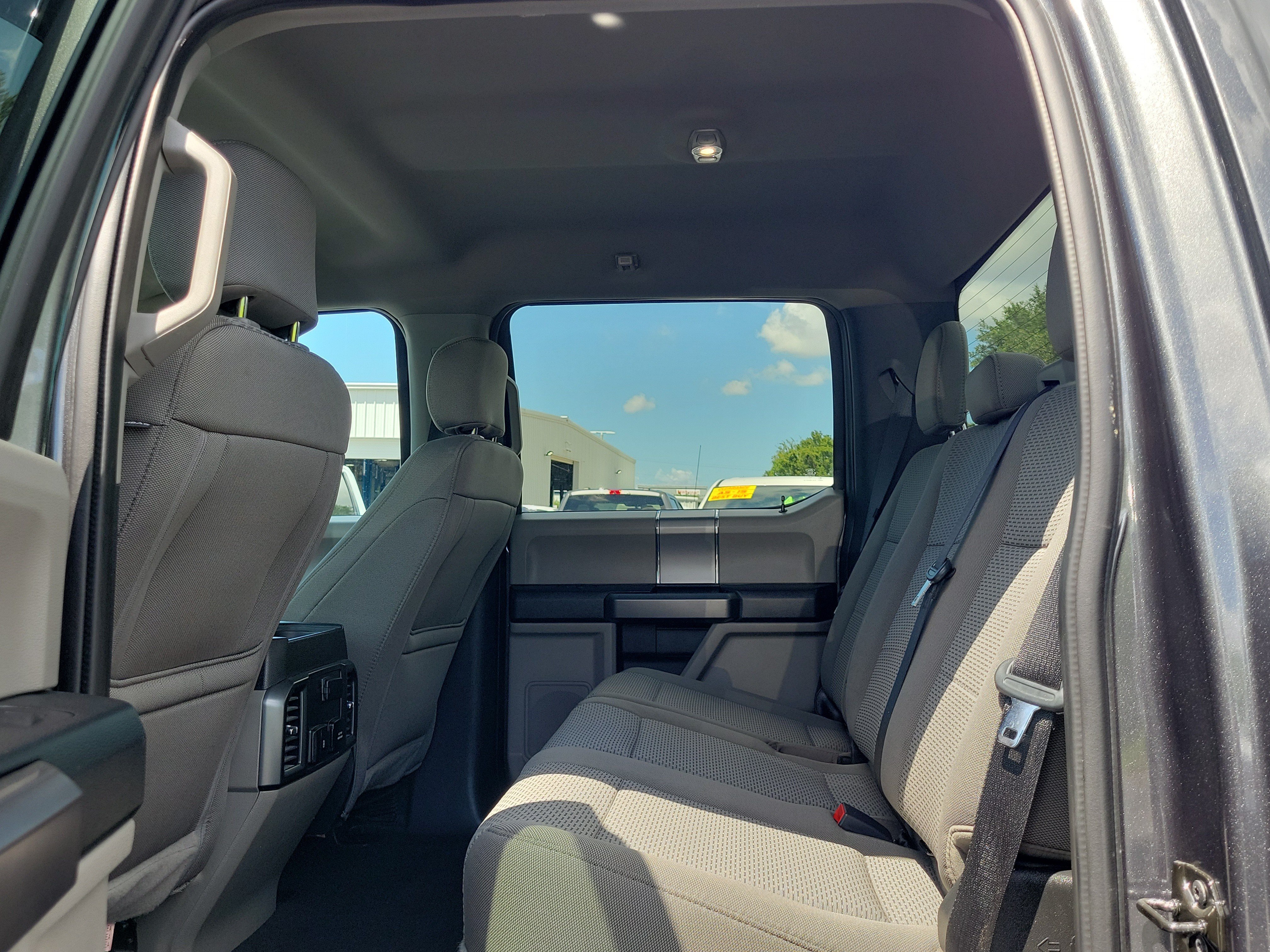 Certified 2020 Ford F250 XLT w/ XLT Premium Package AWD/4WD image 10