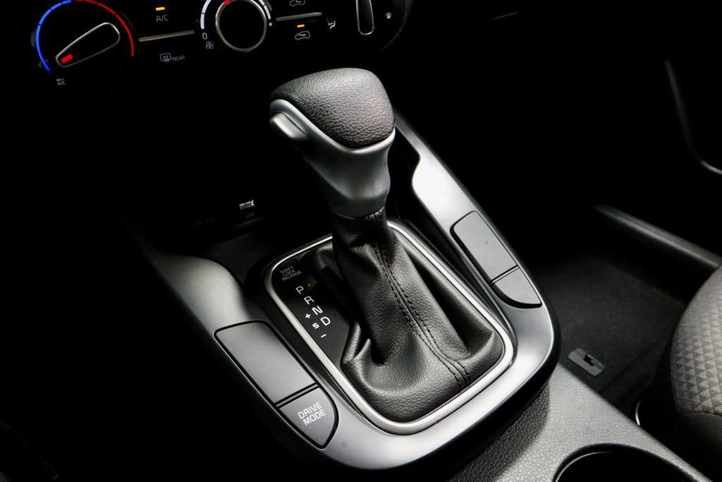 Used 2025 Kia Soul LX image 30