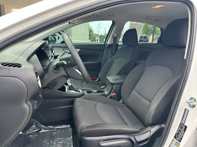 Used 2024 Kia Forte LXS FWD image 13