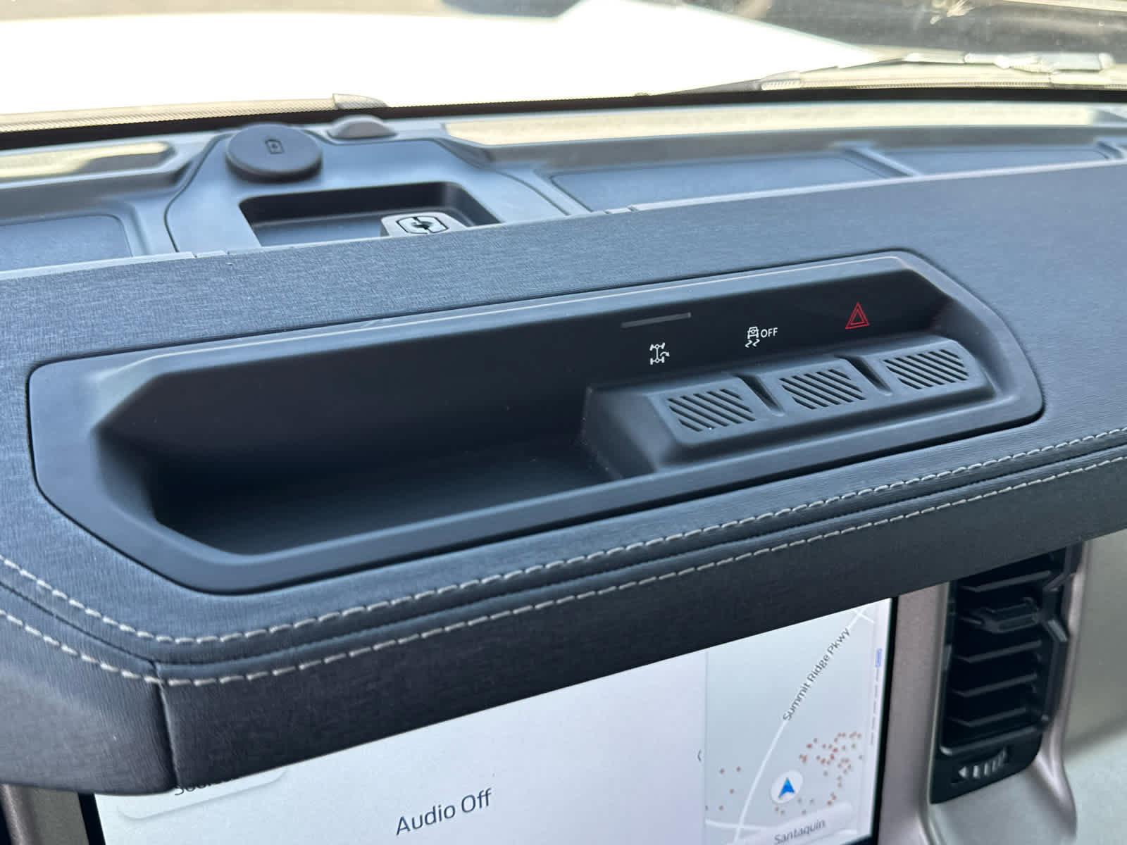 Certified 2025 Ford Bronco Outer Banks AWD/4WD image 30