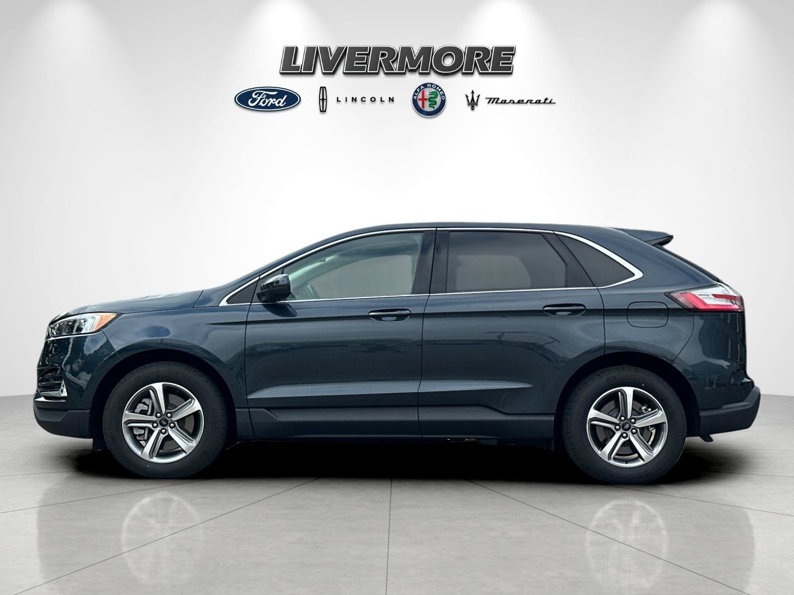 Certified 2024 Ford Edge SEL w/ Convenience Package AWD/4WD image 6