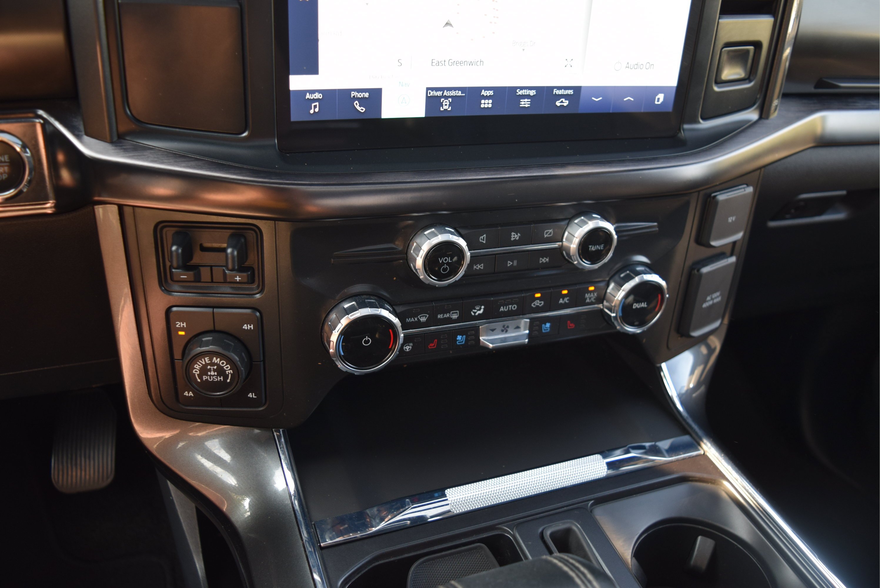Certified 2022 Ford F150 Lariat w/ Equipment Group 502A High AWD/4WD image 20