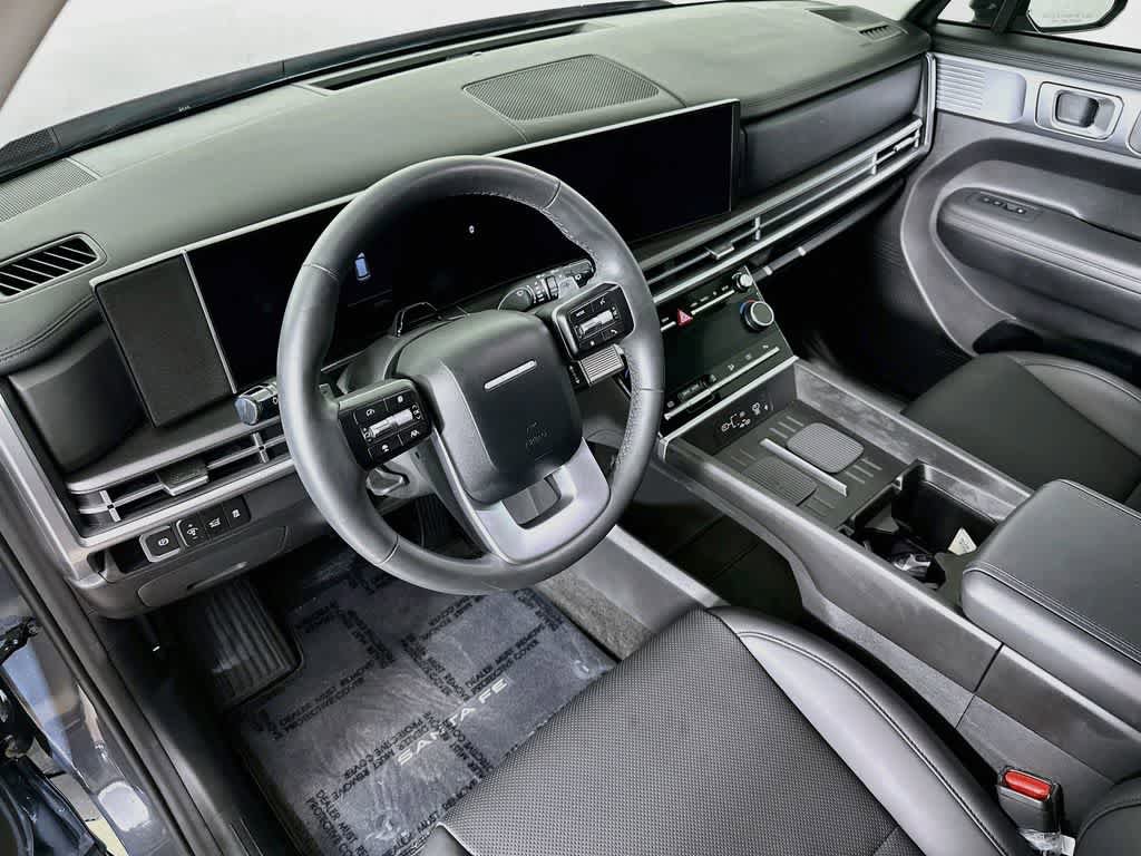 Used 2025 Hyundai Santa Fe SEL FWD image 2