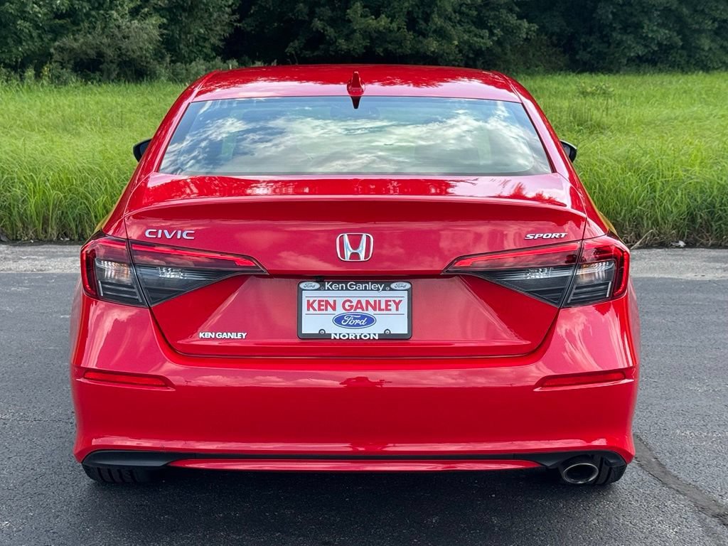 Used 2023 Honda Civic Sport image 9