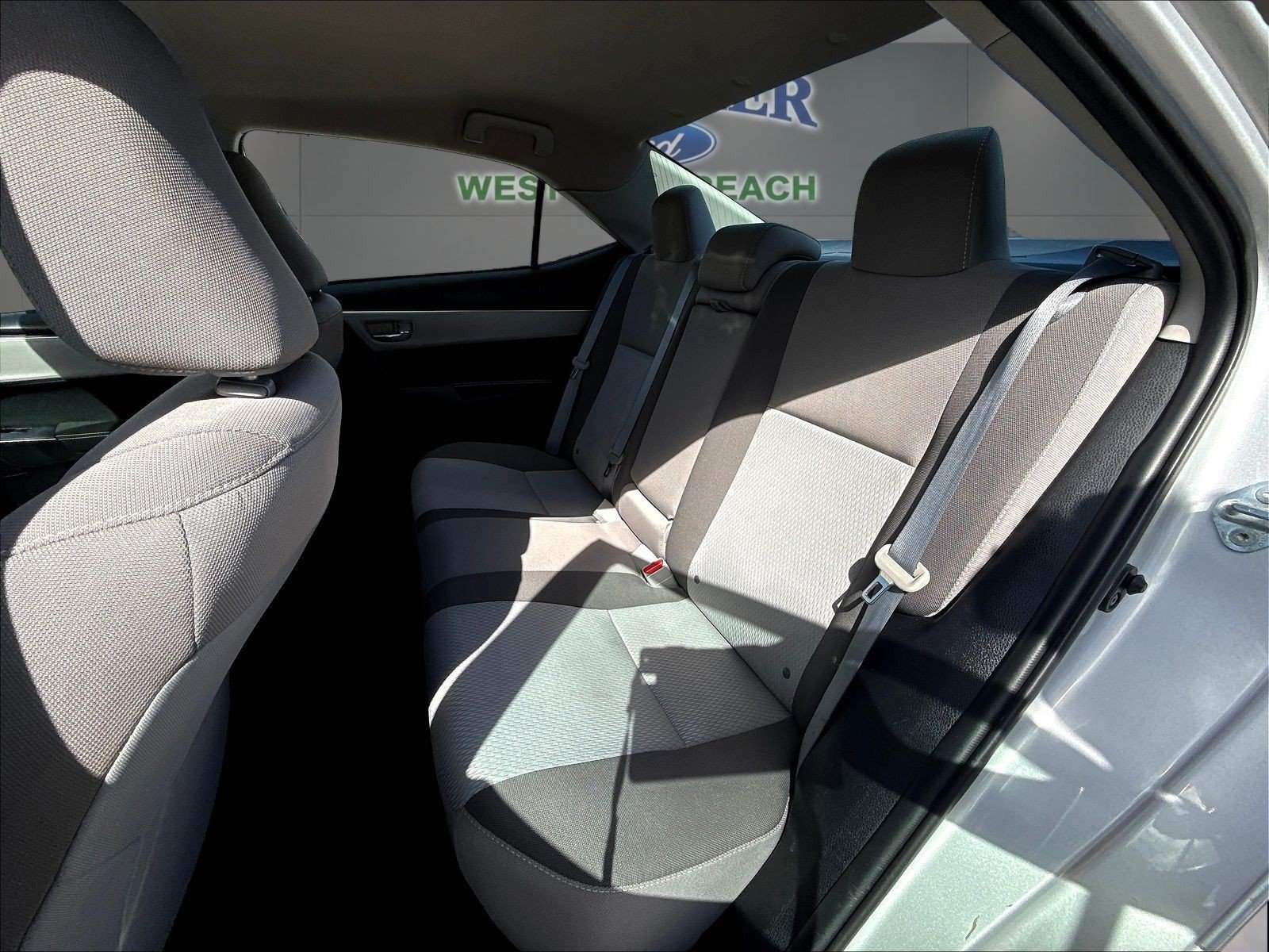 Used 2017 Toyota Corolla LE FWD image 24