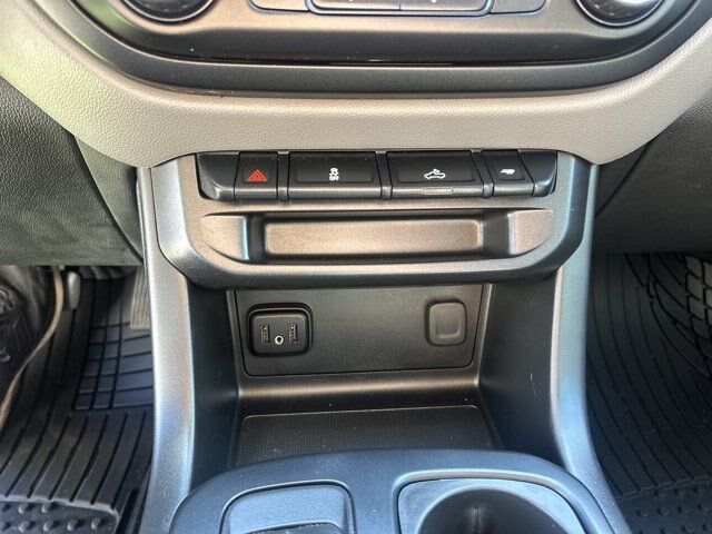 Used 2021 Chevrolet Colorado W/T w/ WT Convenience Package RWD image 25