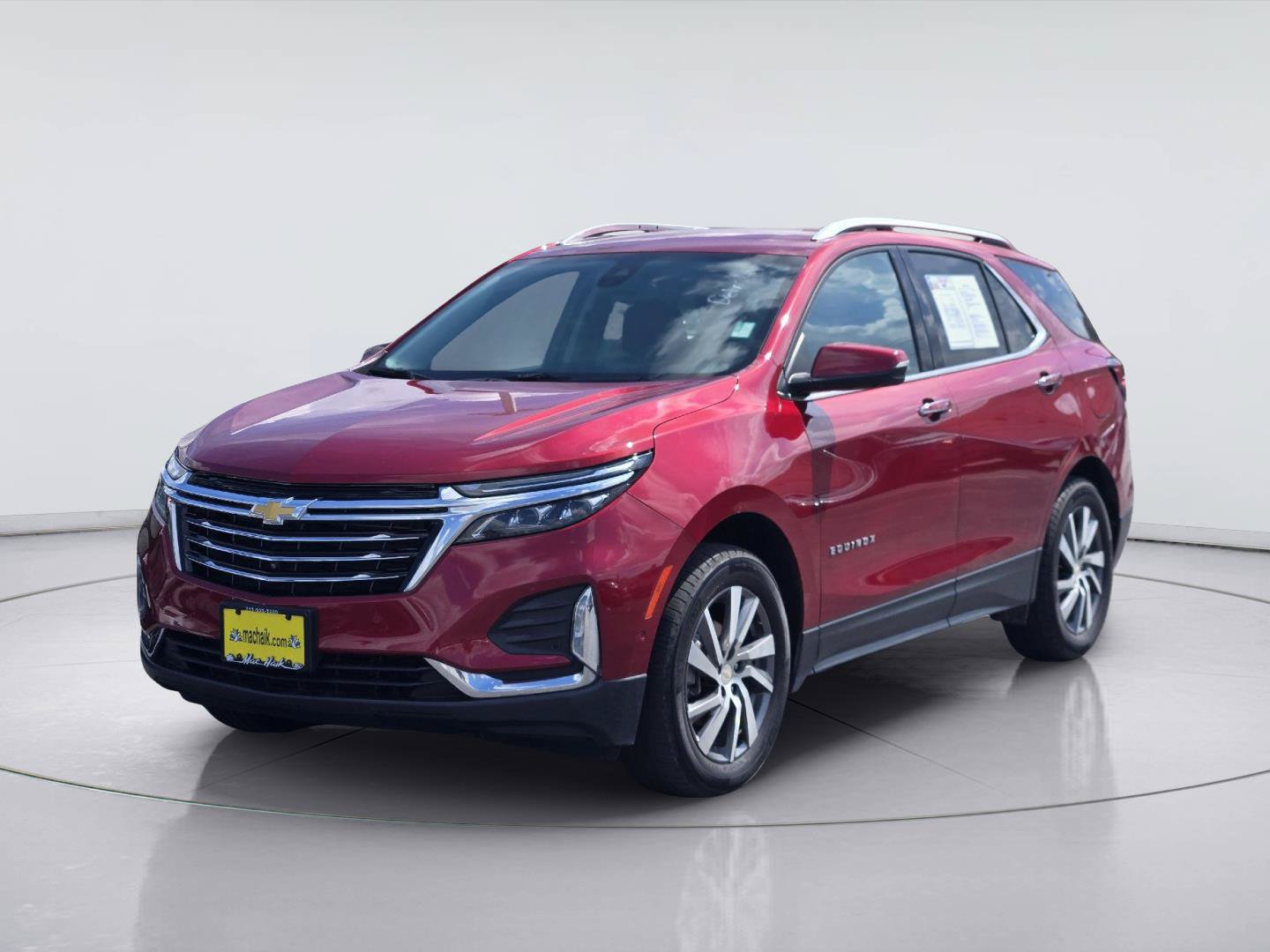 Used 2024 Chevrolet Equinox Premier AWD/4WD image 1
