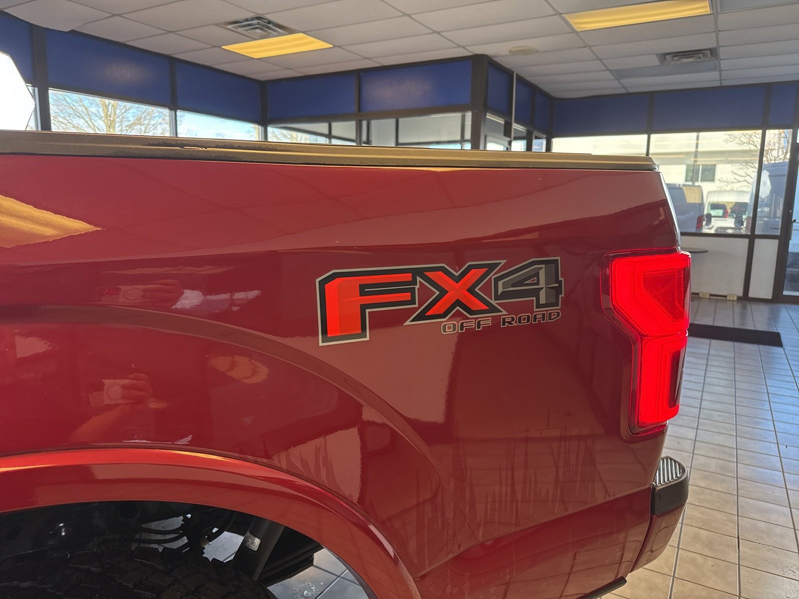 Certified 2019 Ford F150 Lariat image 25