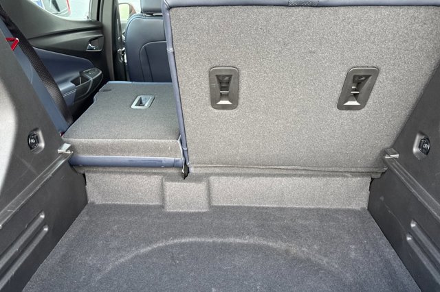 Used 2022 Chevrolet Bolt EUV Premier image 16