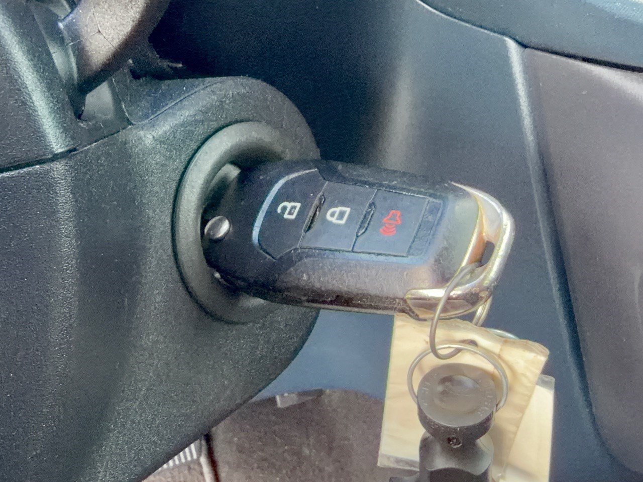 Certified 2025 Ford Maverick XL FWD image 20