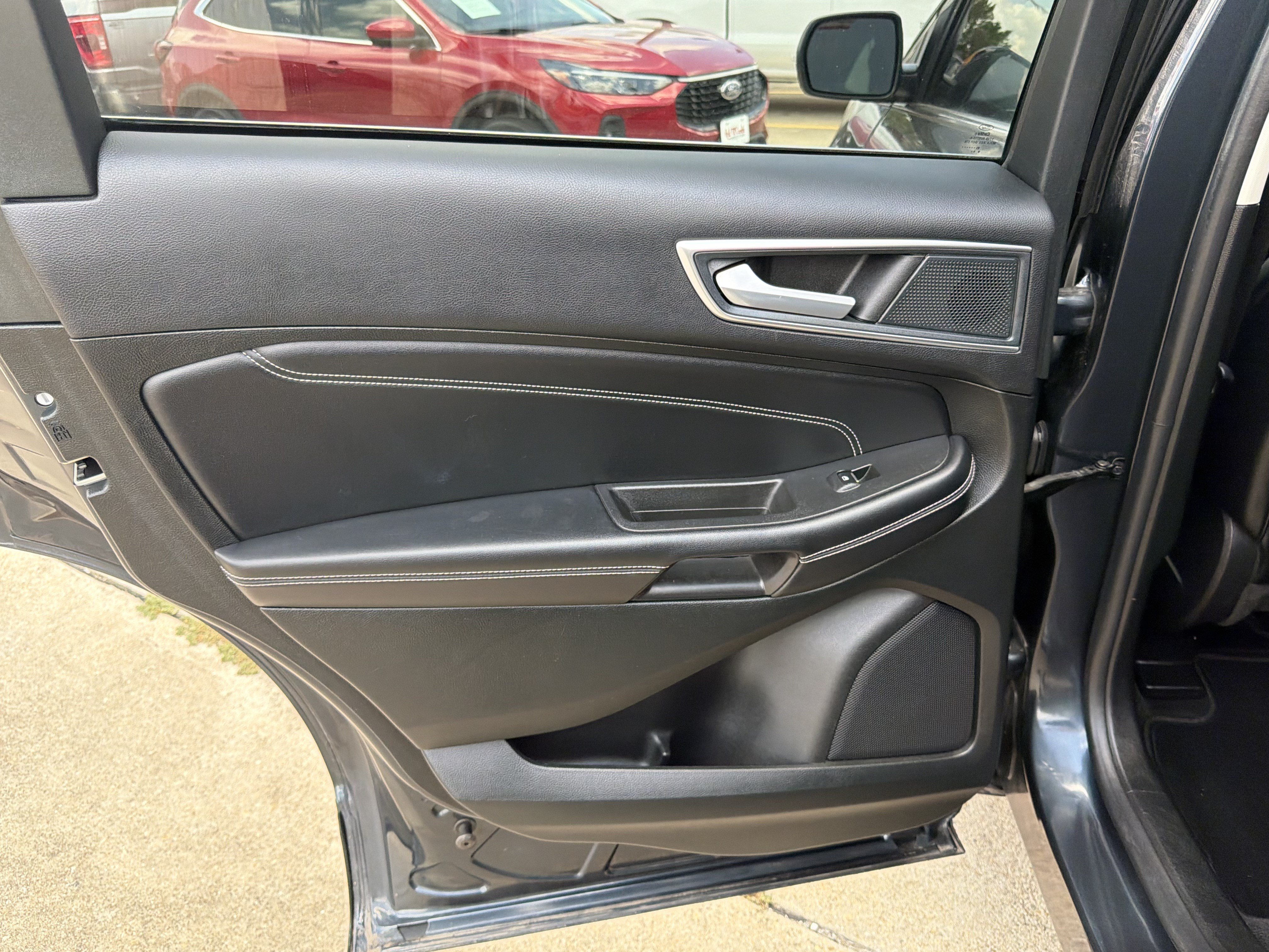 Certified 2024 Ford Edge Titanium AWD/4WD image 15
