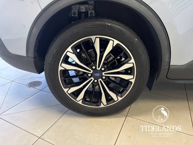 Certified 2022 Ford Escape SE w/ SE Sport Appearance Package FWD image 34