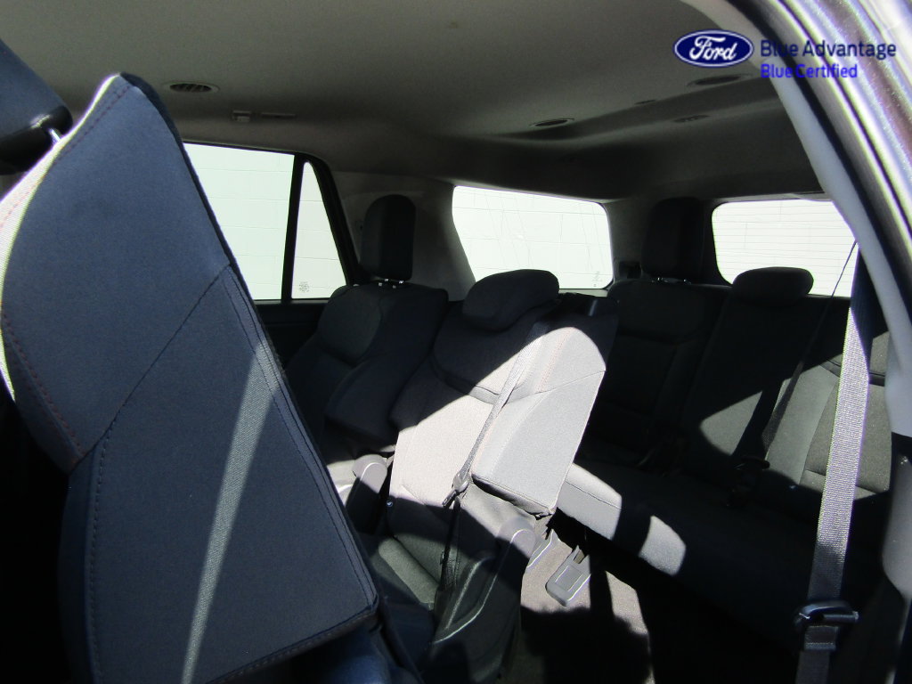 Certified 2025 Ford Expedition Active AWD/4WD image 37