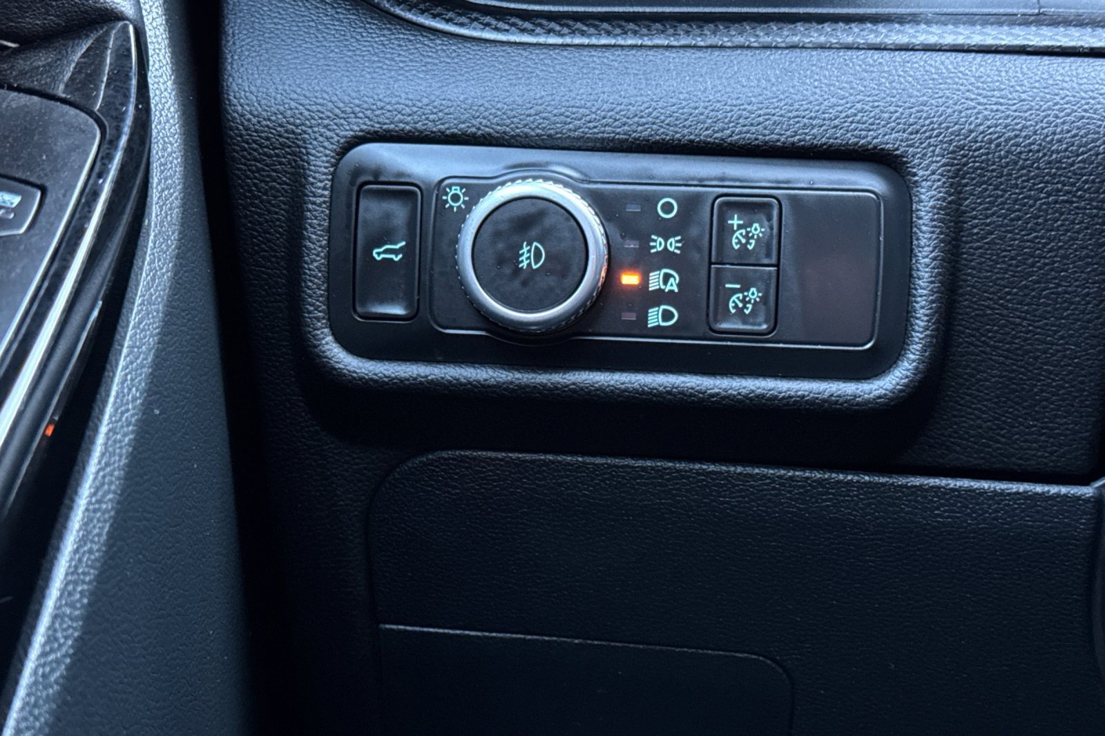 Certified 2022 Ford Explorer ST w/ Equipment Group 401A image 44