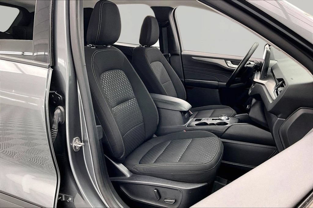 Certified 2024 Ford Escape Active w/ Tech Pack #2 FWD image 7