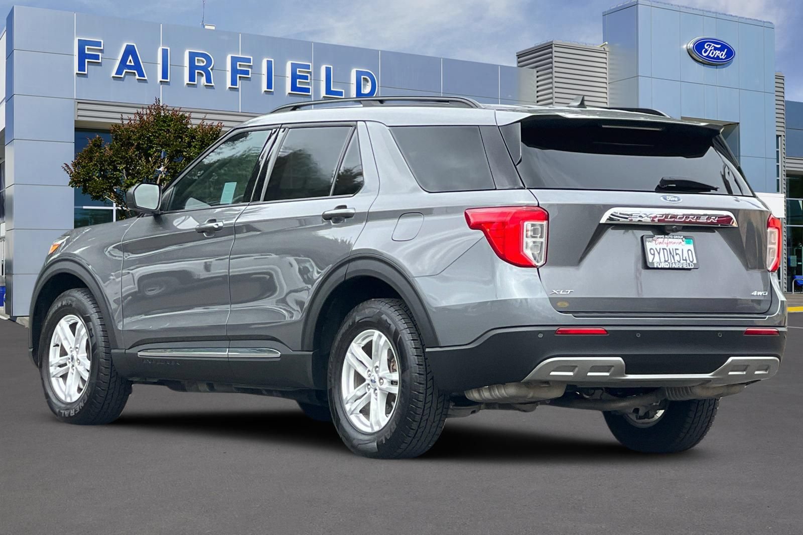 Certified 2023 Ford Explorer XLT w/ Equipment Group 202A AWD/4WD image 10