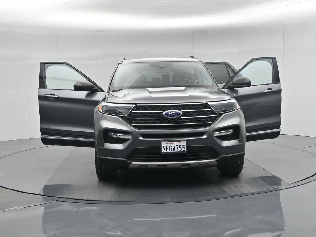 Certified 2022 Ford Explorer XLT w/ Equipment Group 202A image 61