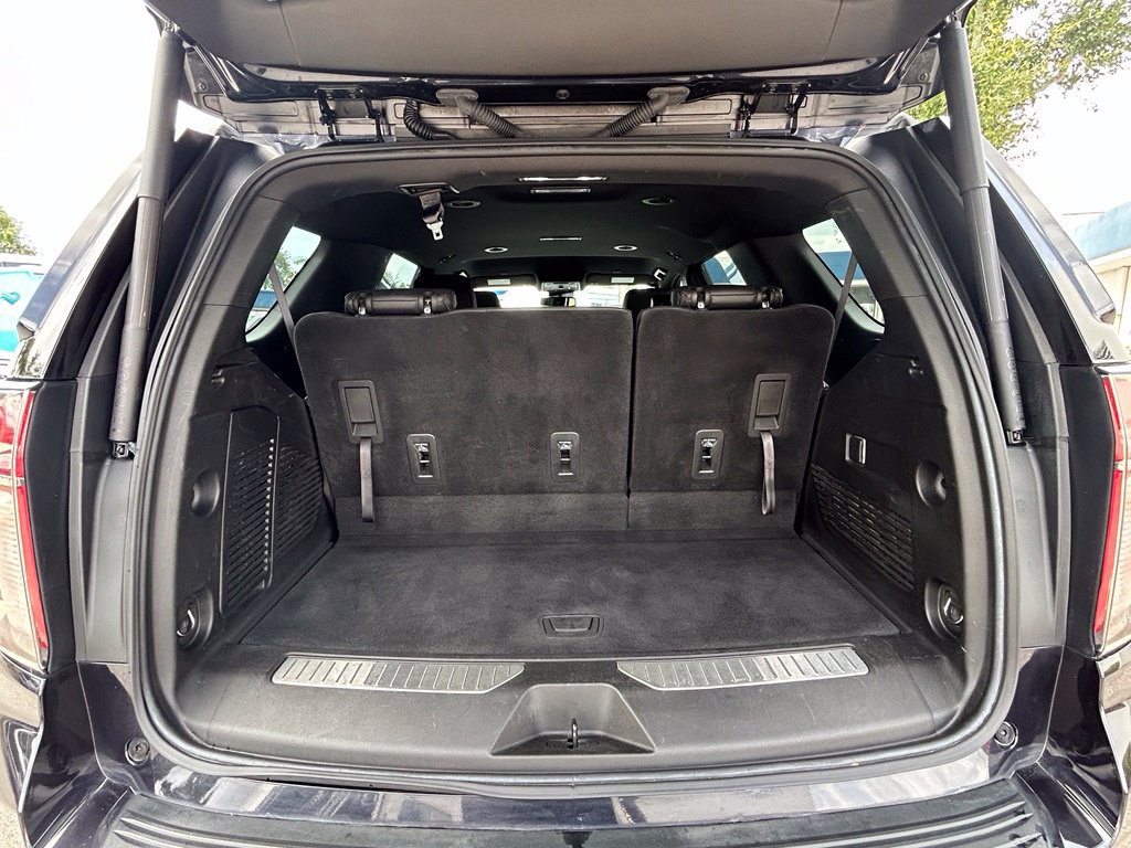 Used 2023 Chevrolet Tahoe RST RWD image 32