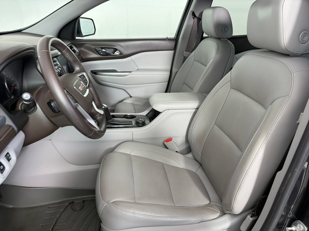 Used 2017 GMC Acadia SLT AWD/4WD image 11
