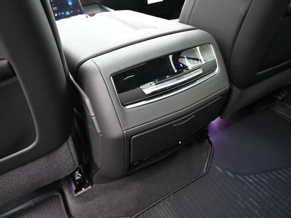 Used 2026 Cadillac Escalade Platinum Luxury image 21