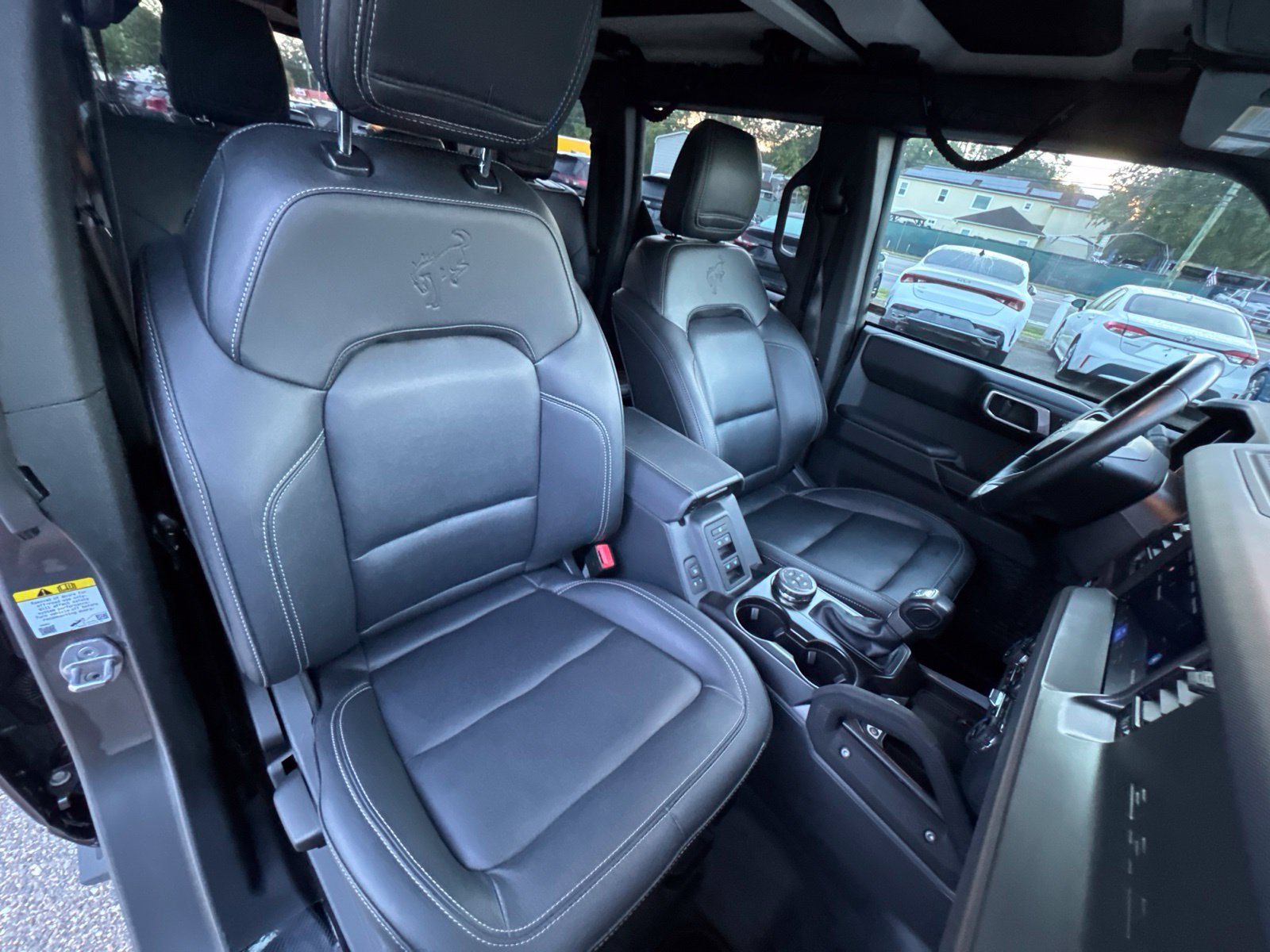 Certified 2025 Ford Bronco Badlands AWD/4WD image 17