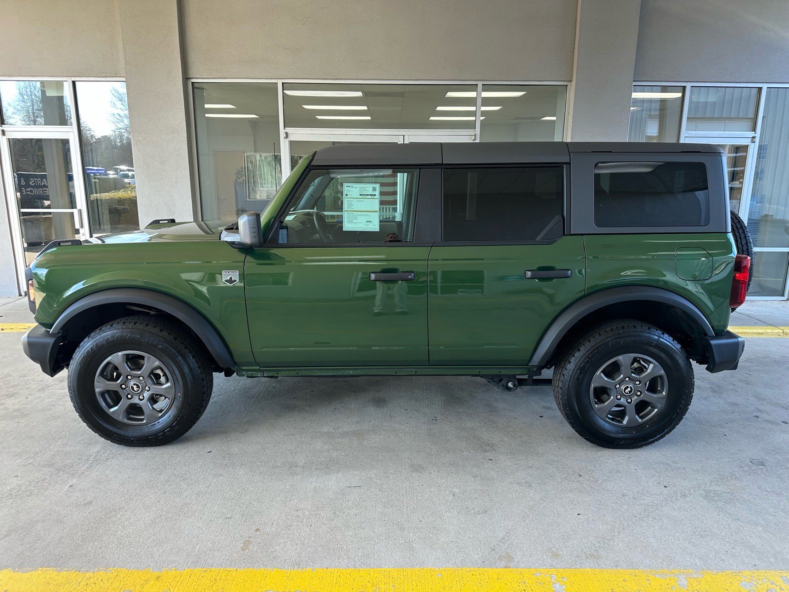 Certified 2025 Ford Bronco Big Bend image 2