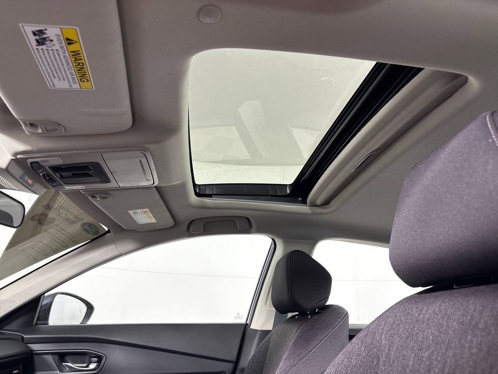 Used 2023 Honda Accord EX image 31