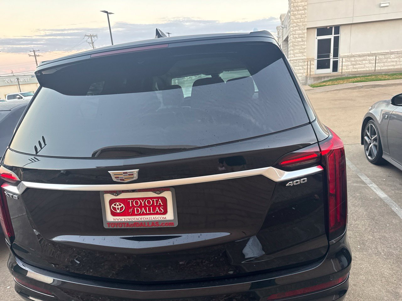Used 2024 Cadillac XT6 Premium Luxury FWD image 5